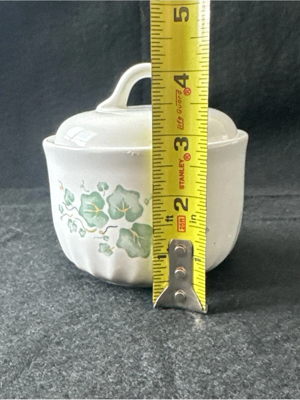 Corelle Coordinates Callaway Green Ivy Stoneware Sugar Bowl with Lid 4 1/2